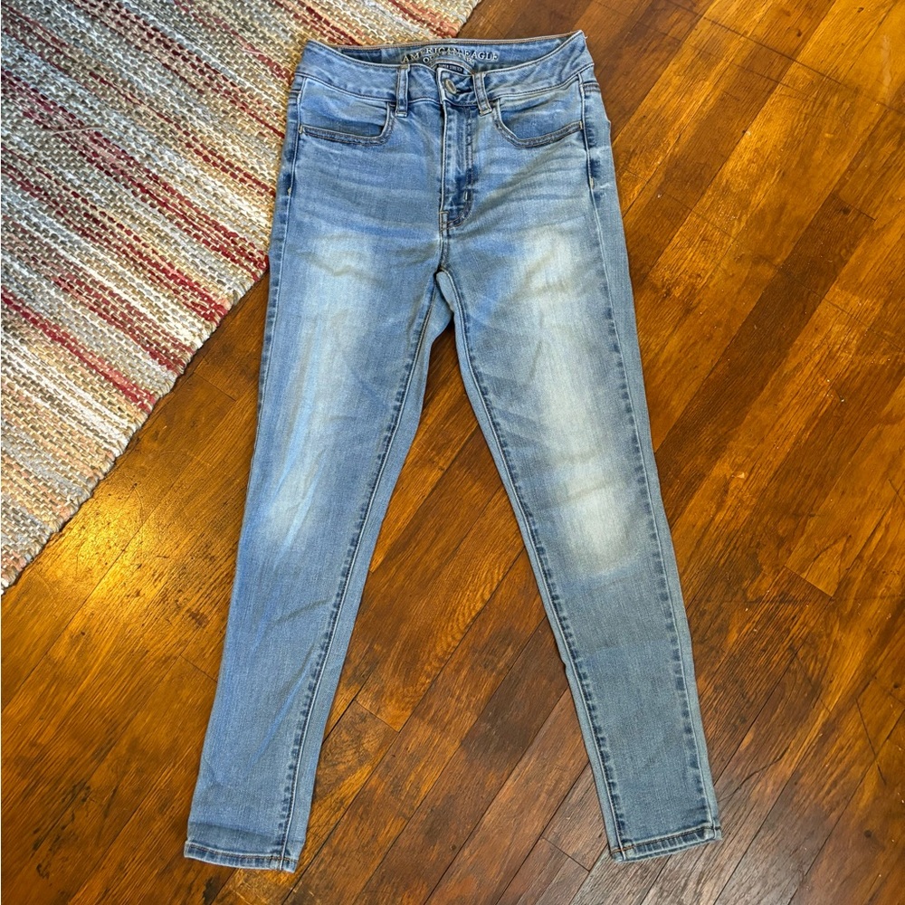 AE Super Stretch Hi-Rise Light Wash Skinny Jeans